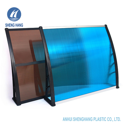 ประตูหน้าต่างกลางแจ้งโพลีคาร์บอเนตกันสาดพลาสติกทนไฟ ISO9001 1500mm