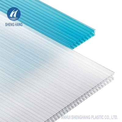 แผงหลังคาโพลีคาร์บอเนตรังผึ้ง 50um ป้องกันรังสียูวี 10 มม. Multiwall น้ำหนักเบา